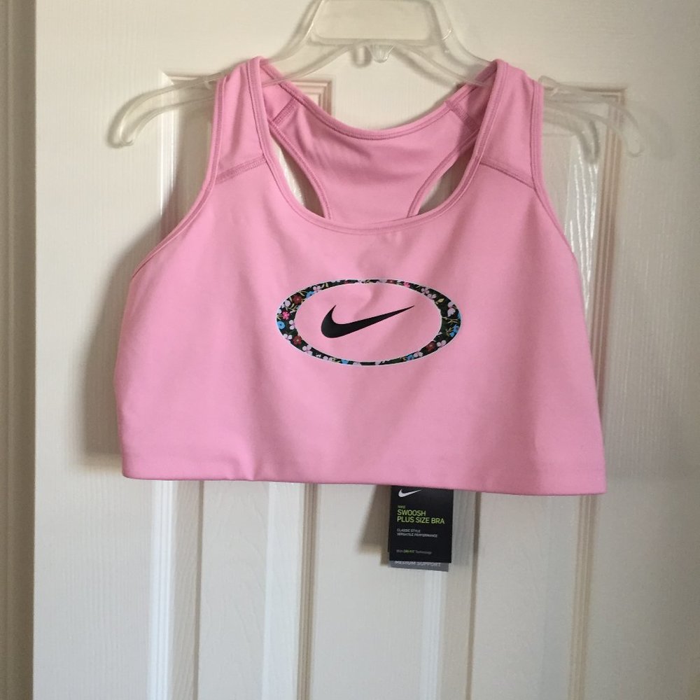 🌟 NWT 🌟 | Bubblegum Pink Nike Sports Bra